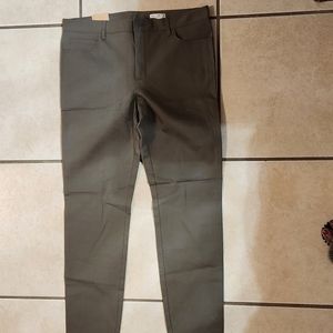 Club Monaco Woman Mid Rise Skinny Leg